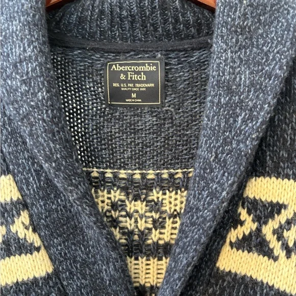Abercrombie fitch cardigan - Picture 3 of 5